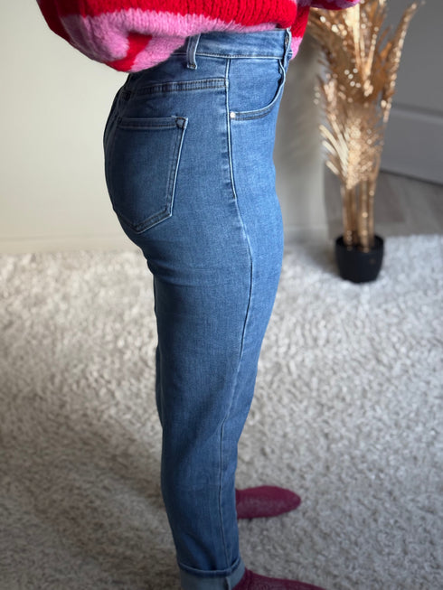 Jean mom fit LÉA