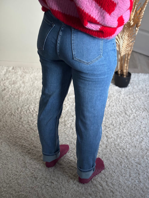 Jean mom fit LÉA