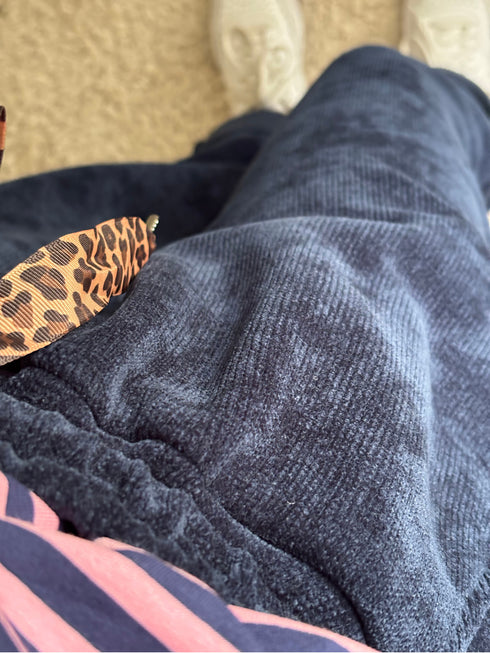 Pantalon en velours marine AVA