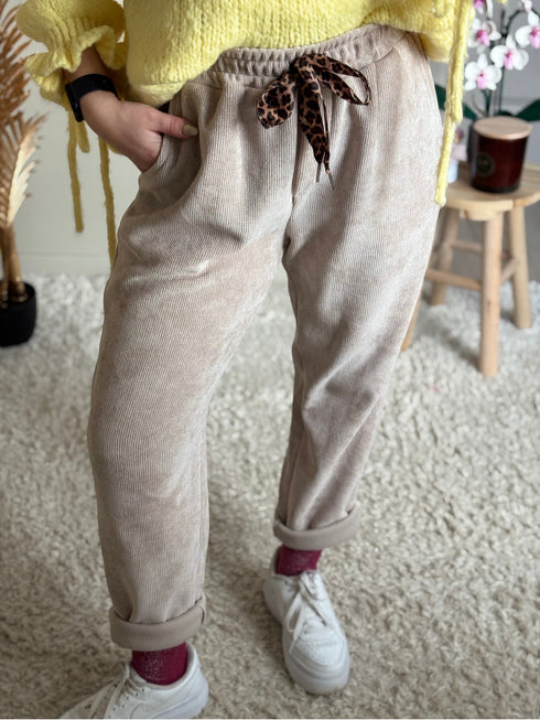 PRECOMMANDE - Pantalon en velours beige AVA